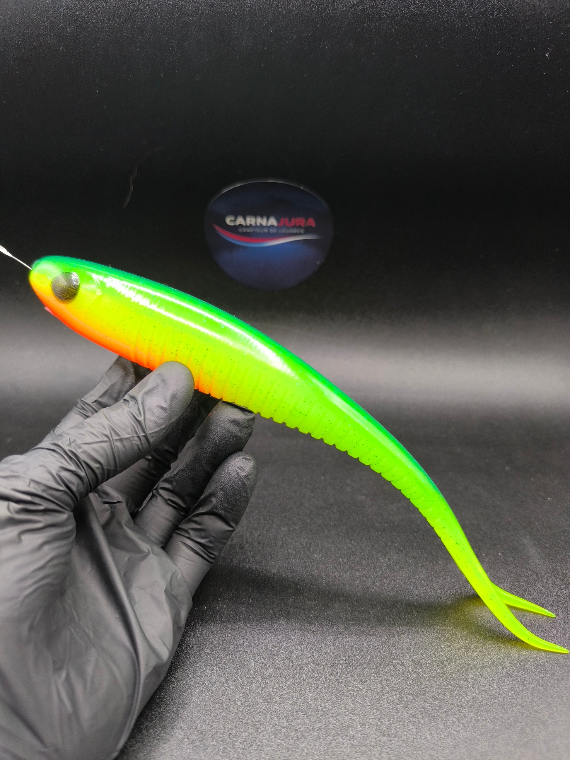 Carnasplit 250 Fire Green, leurre souple finesse 25 cm pour la pêche du brochet et du sandre avec coloris attractif et nage discrète.