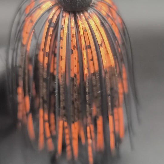 Stand up brush jig Carnajura black fire craw anti herbe 10g 14g hameçon Mustad