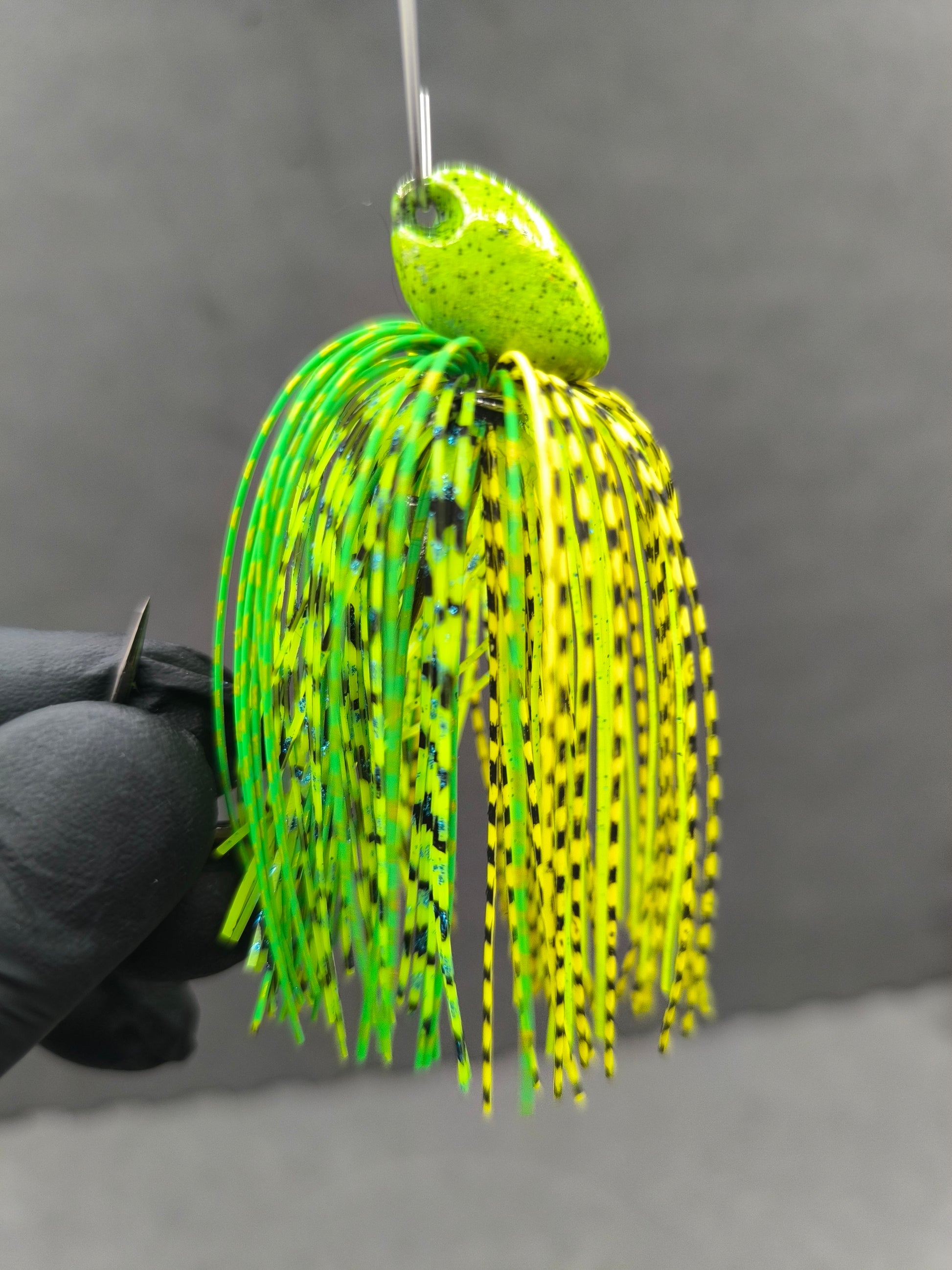 Rubber jig vertical sandre ProZander chartreux Carnajura 21g 27g hameçon Mustad 5/0