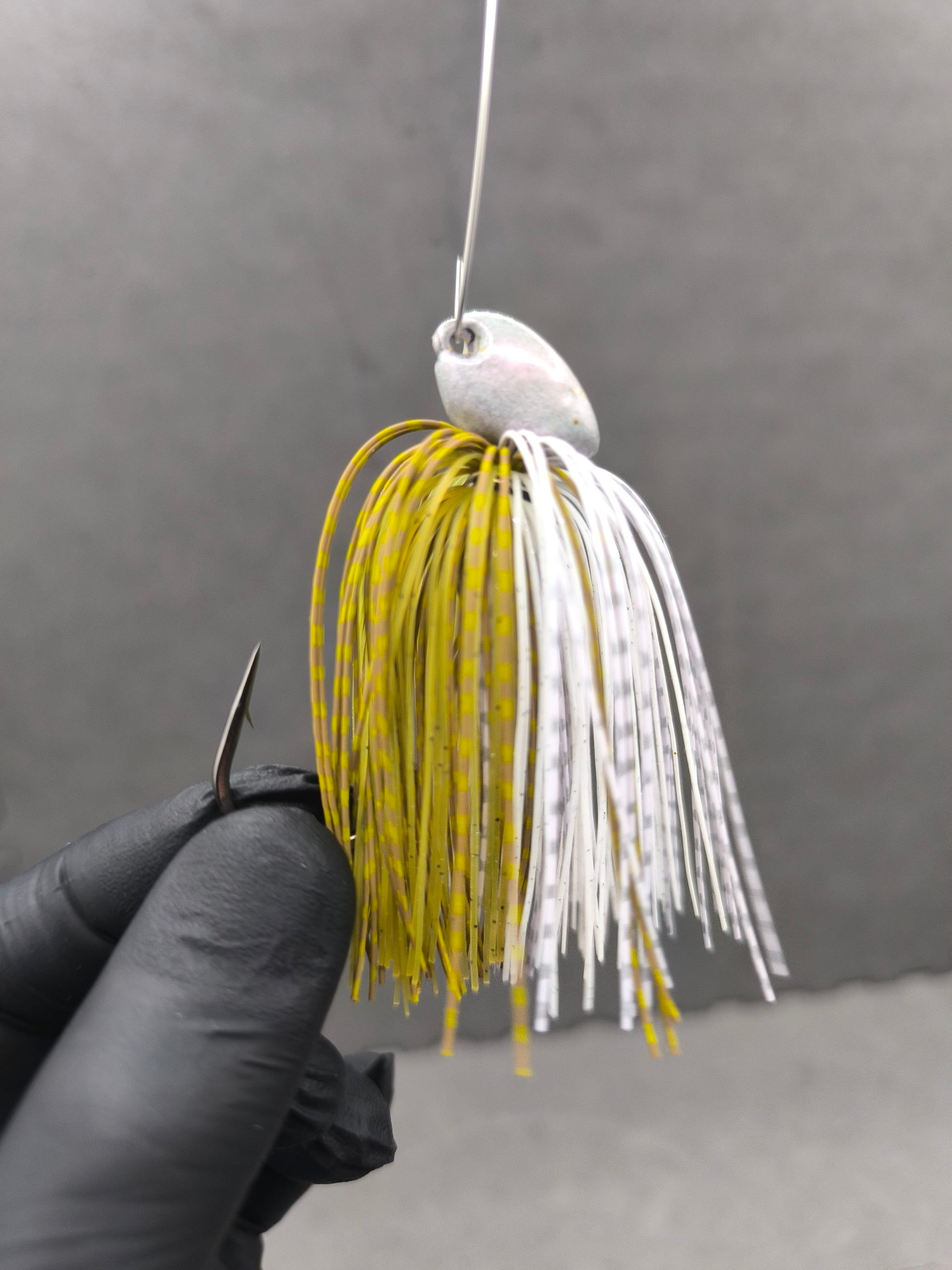 Rubber jig vertical sandre ProZander ayu Carnajura 21g 27g hameçon Mustad 5/0